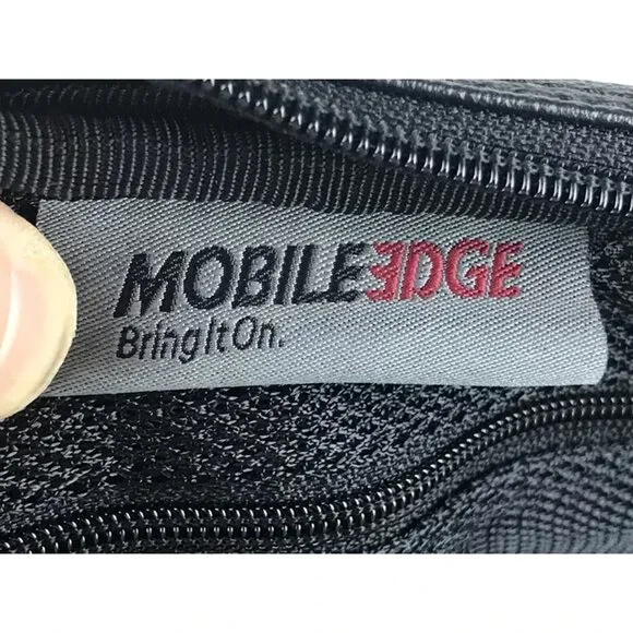 Mobile Edge Unisex Adult Black Burgundy Bring It On Inner Pockets Messenger Bag